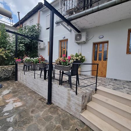 Bed and Breakfast Tony'S Terrace Gjirokastër Exteriér fotografie