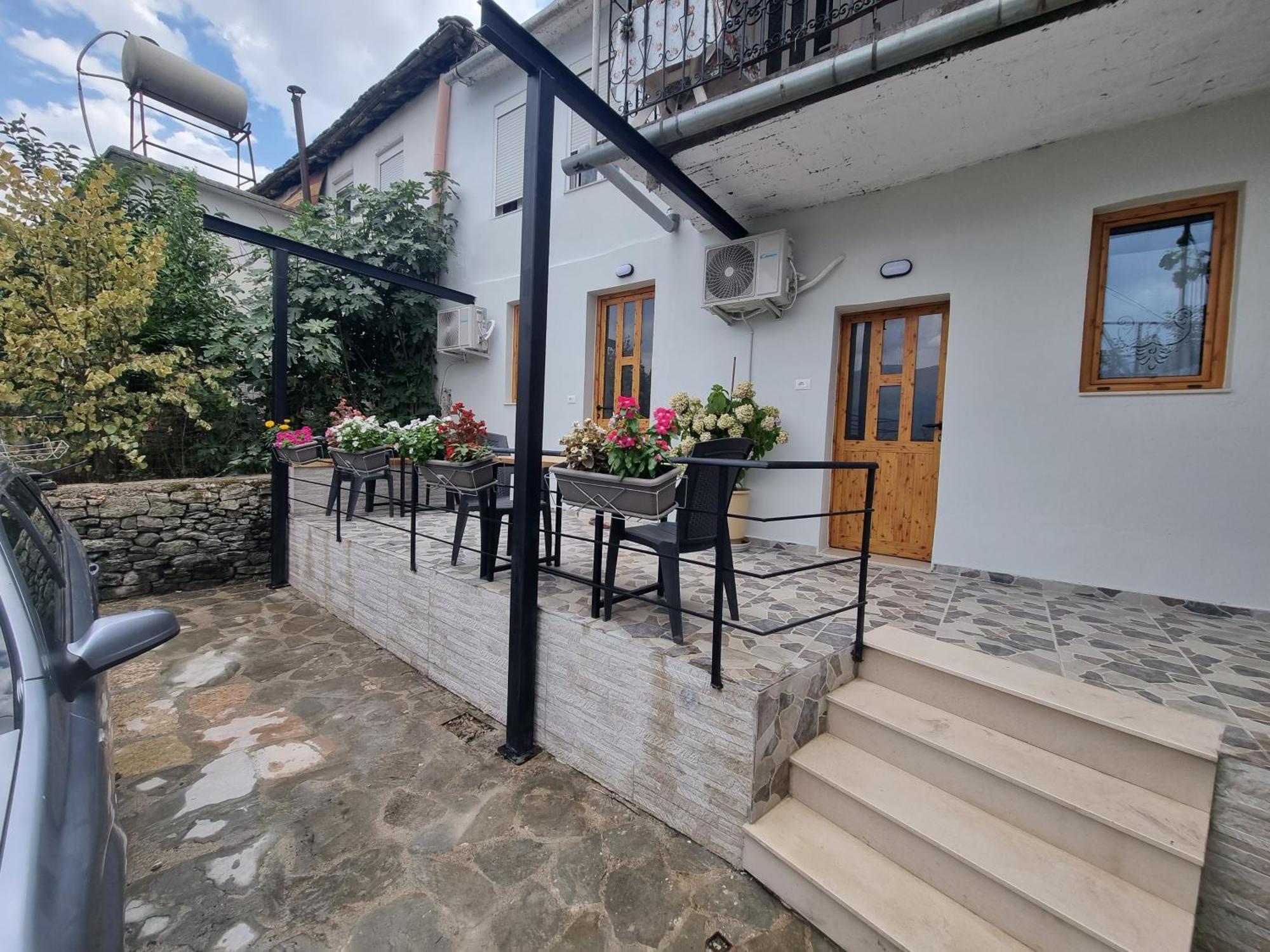 Bed and Breakfast Tony'S Terrace Gjirokastër Exteriér fotografie