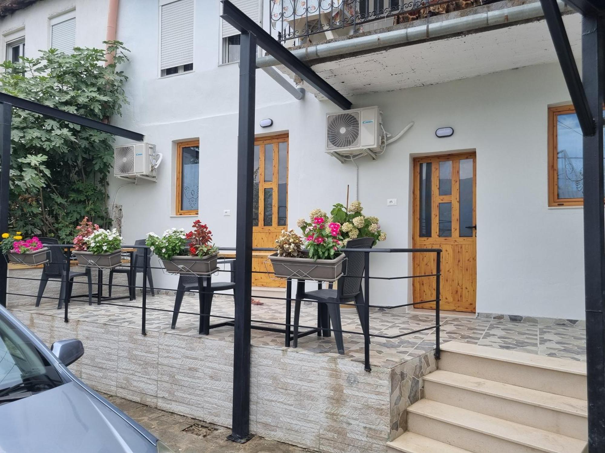 Bed and Breakfast Tony'S Terrace Gjirokastër Exteriér fotografie